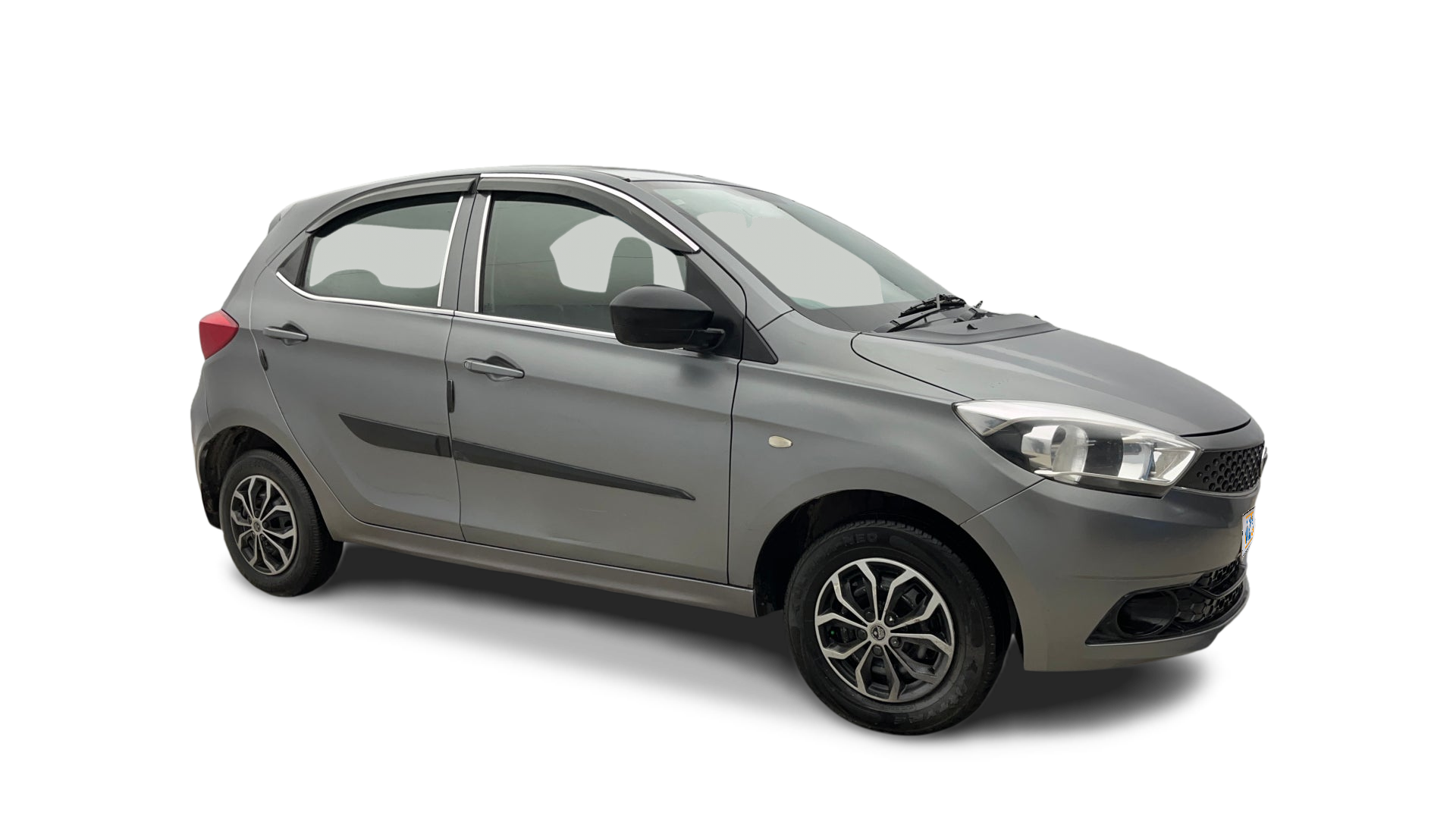 Tata Tiago-img