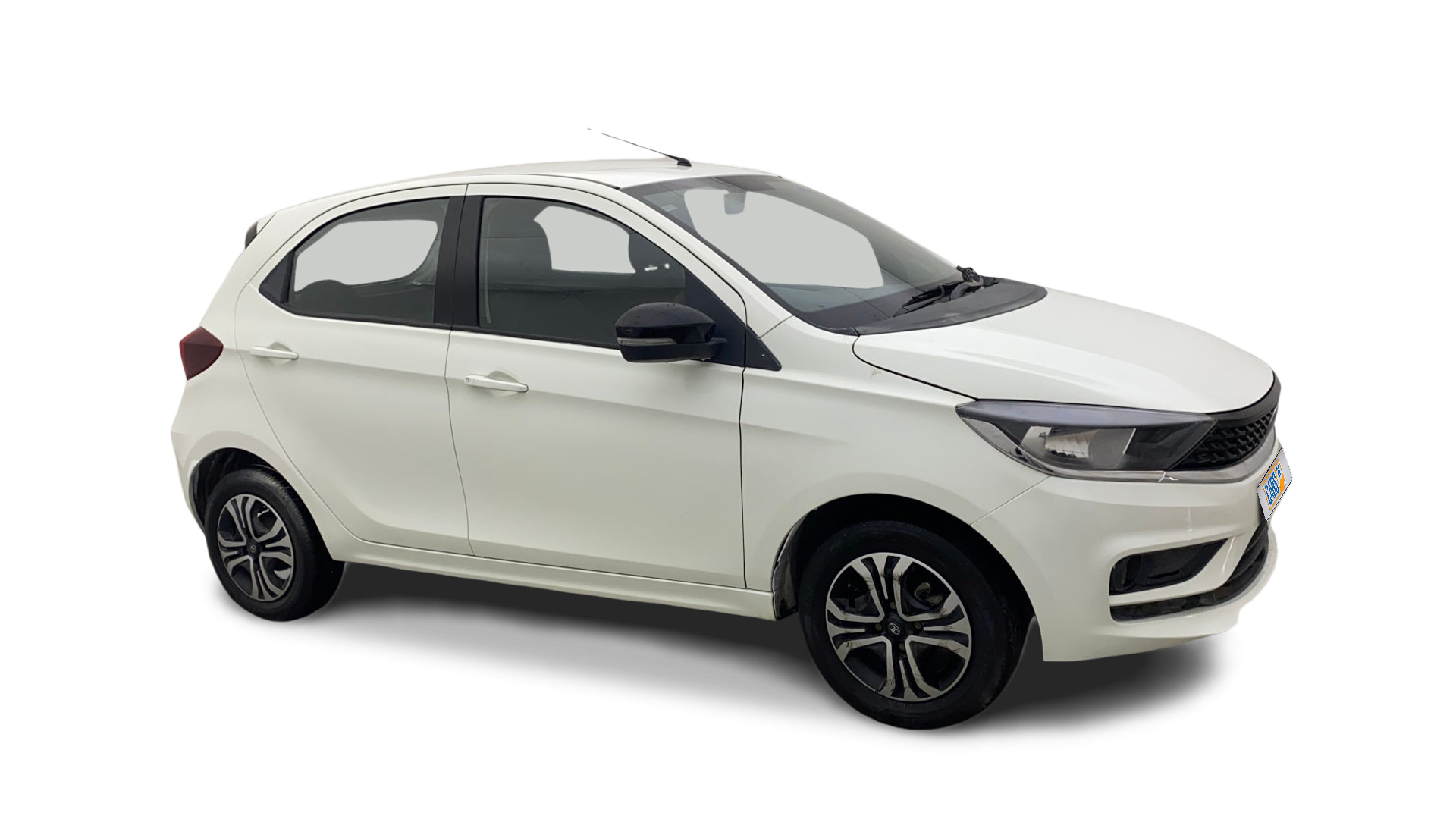 Tata Tiago-img