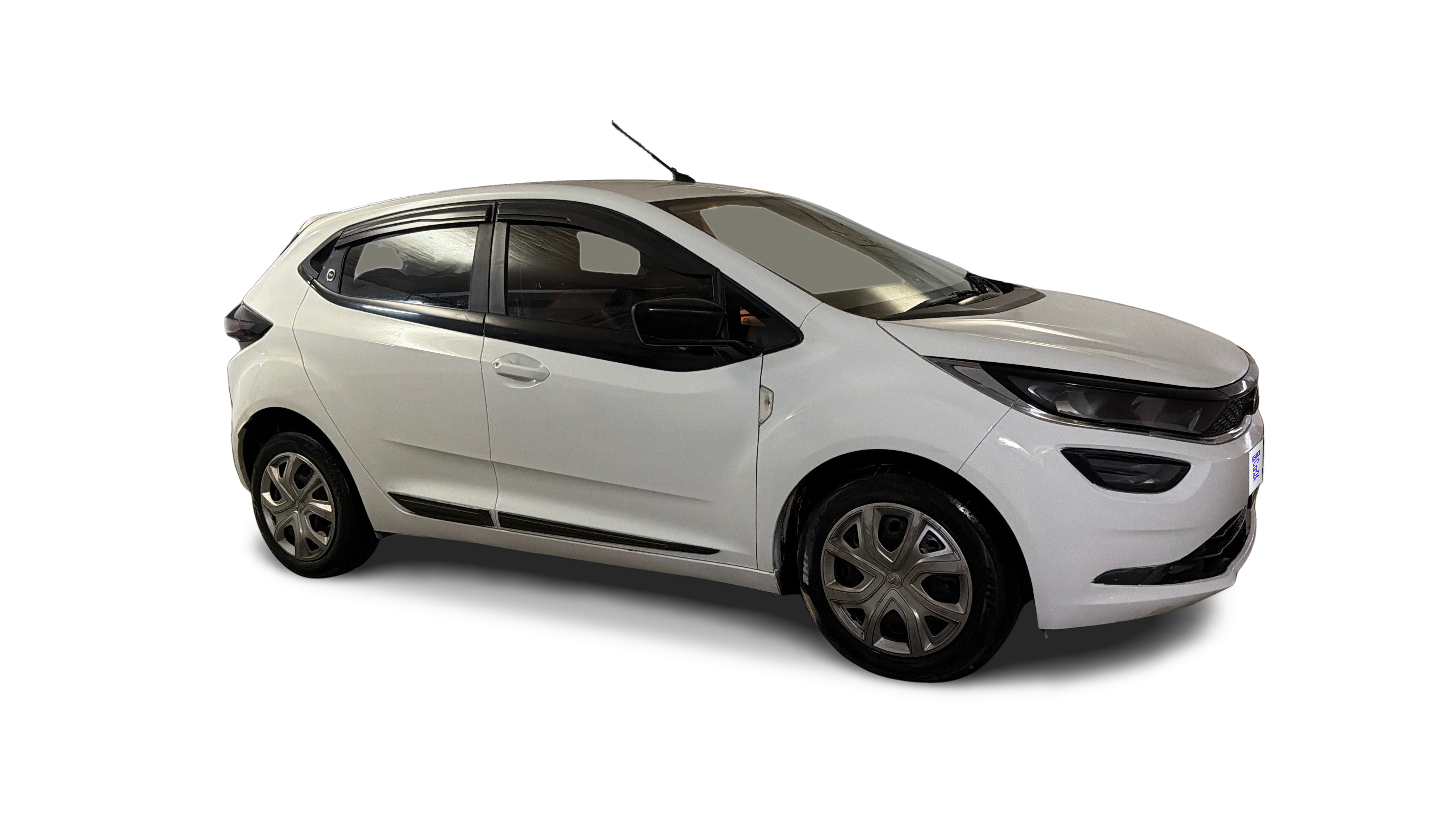2023 Tata ALTROZ - Hatchback - CNG - Manual - ₹5.00 lakh