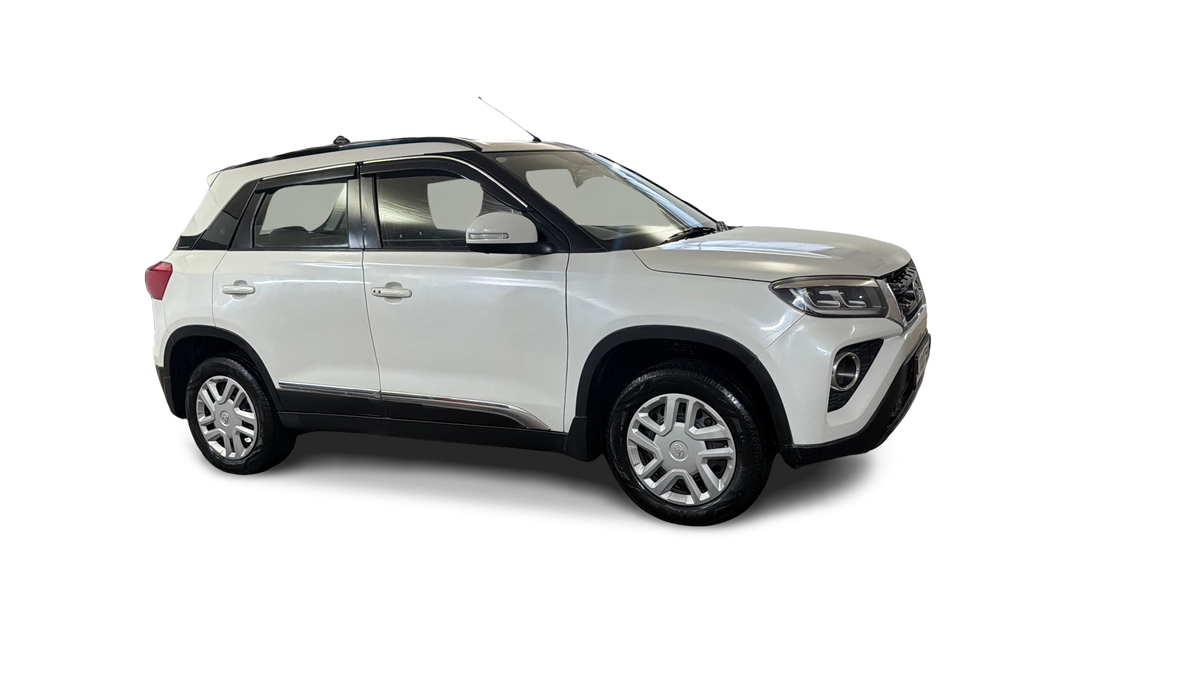 2022 Toyota URBAN CRUISER - SUV - Petrol - Manual - ₹5.62 lakh