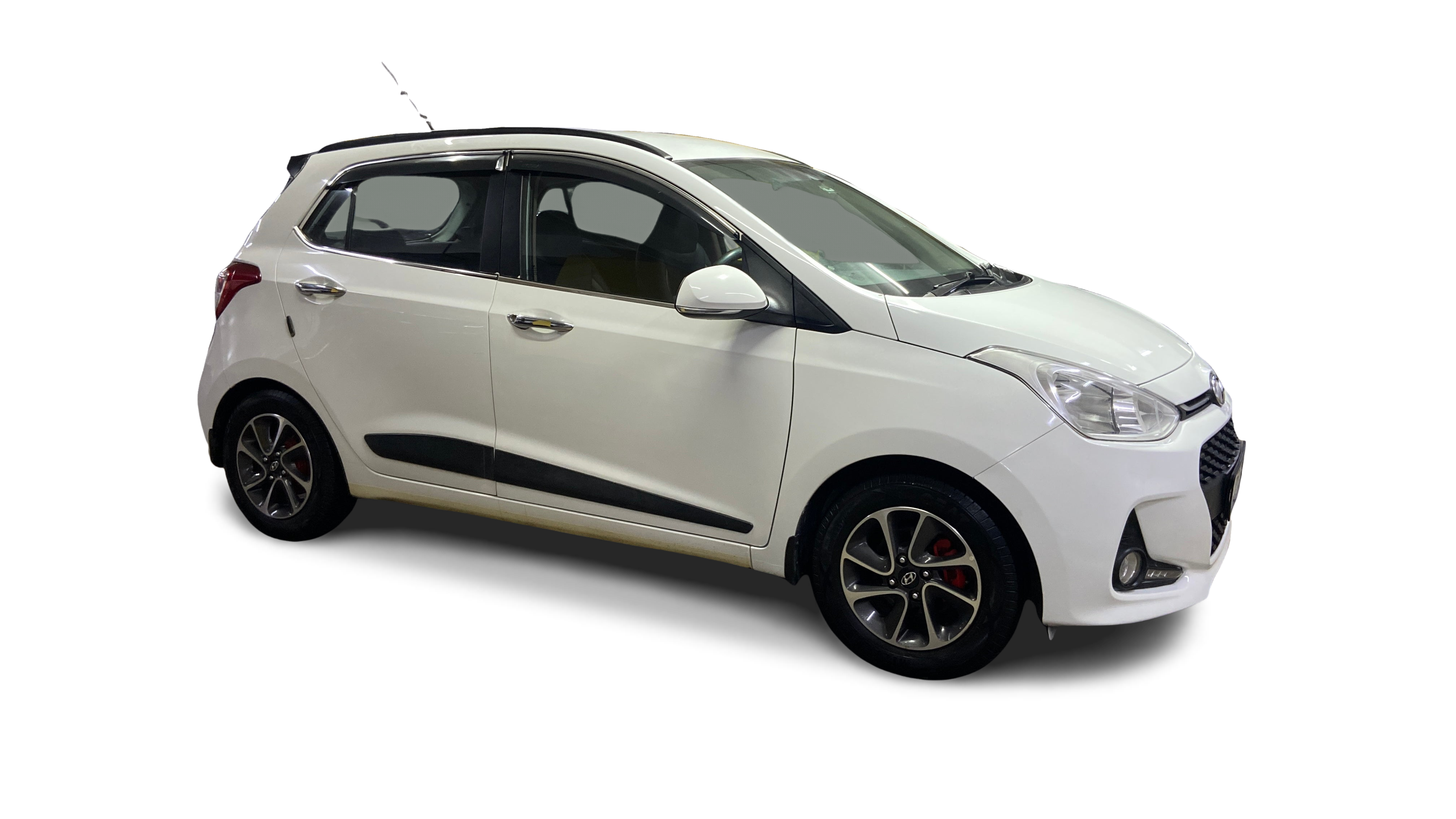 2019 Hyundai Grand i10 - Hatchback - CNG - Manual - ₹4.39 lakh