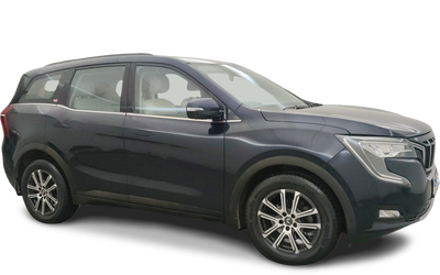 Mahindra XUV700-img