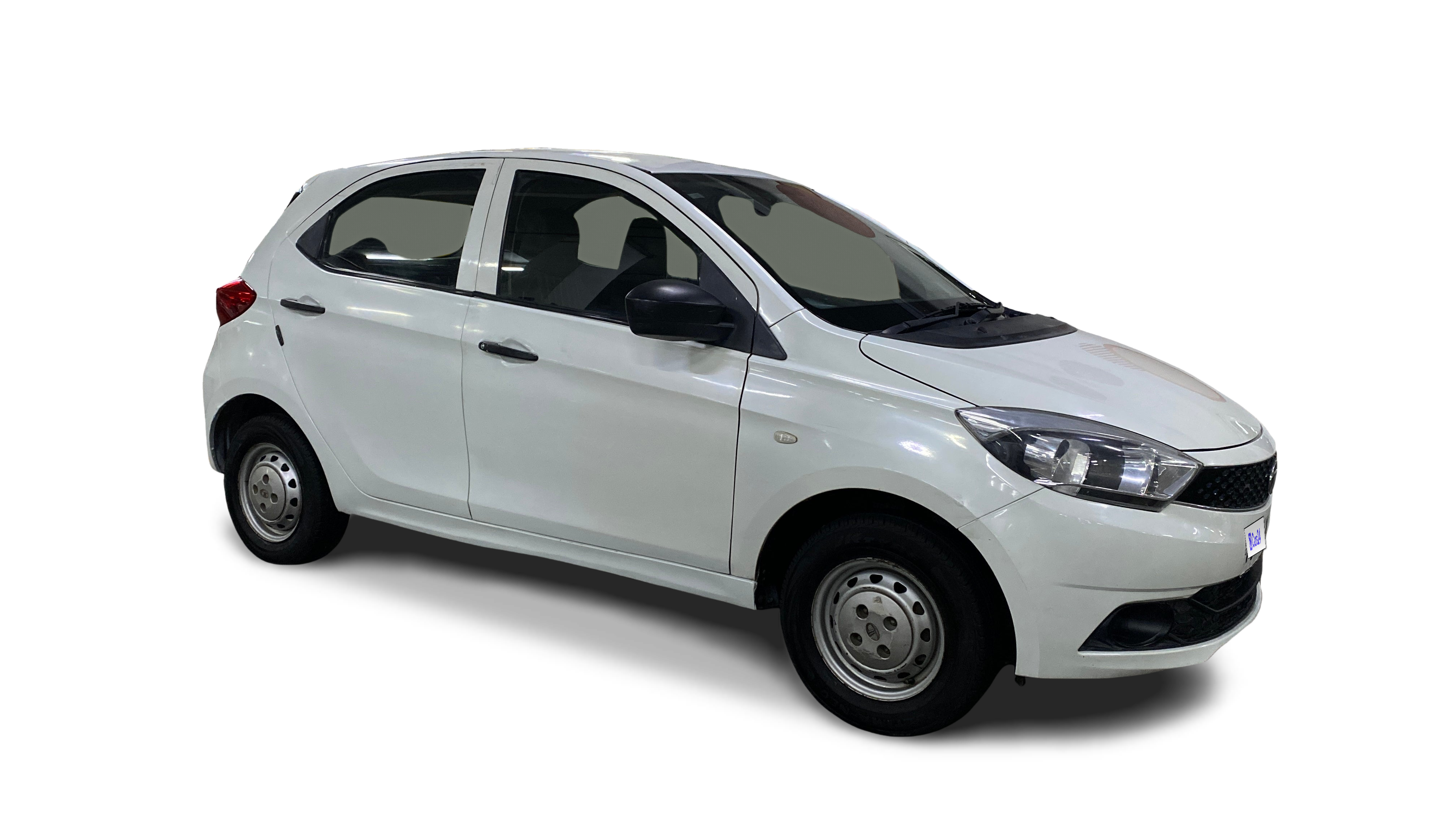 2018 Tata Tiago - Hatchback - Petrol - Manual - ₹2.73 lakh