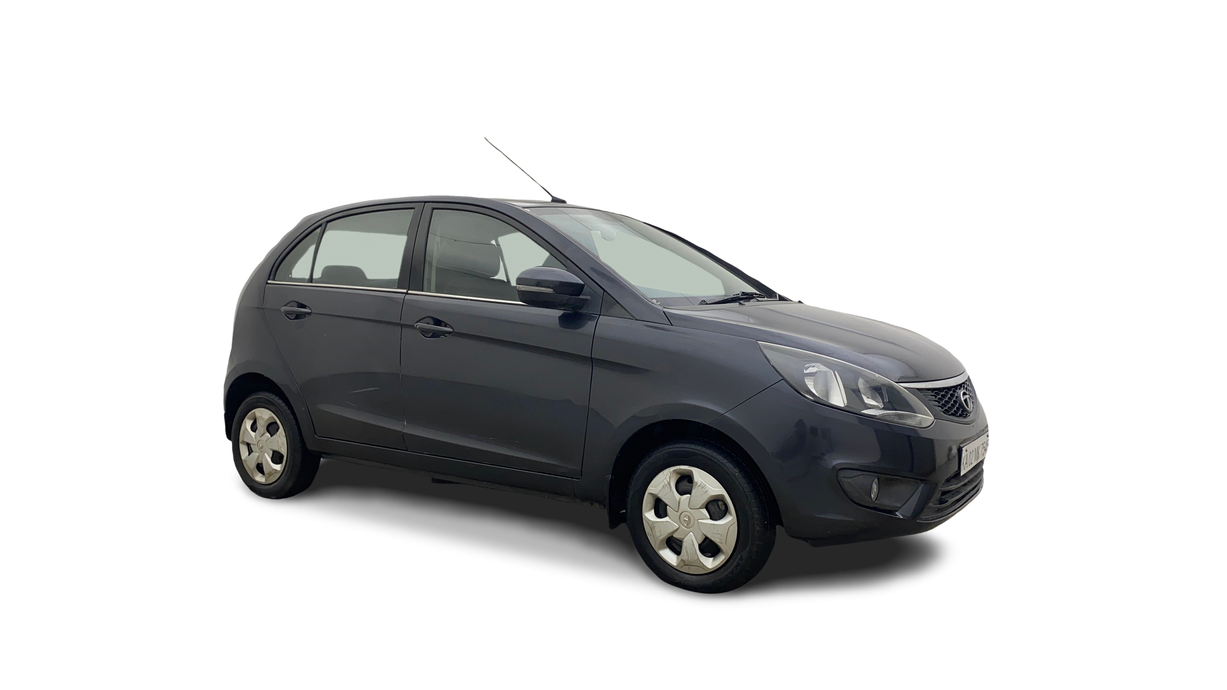 Tata Bolt-img