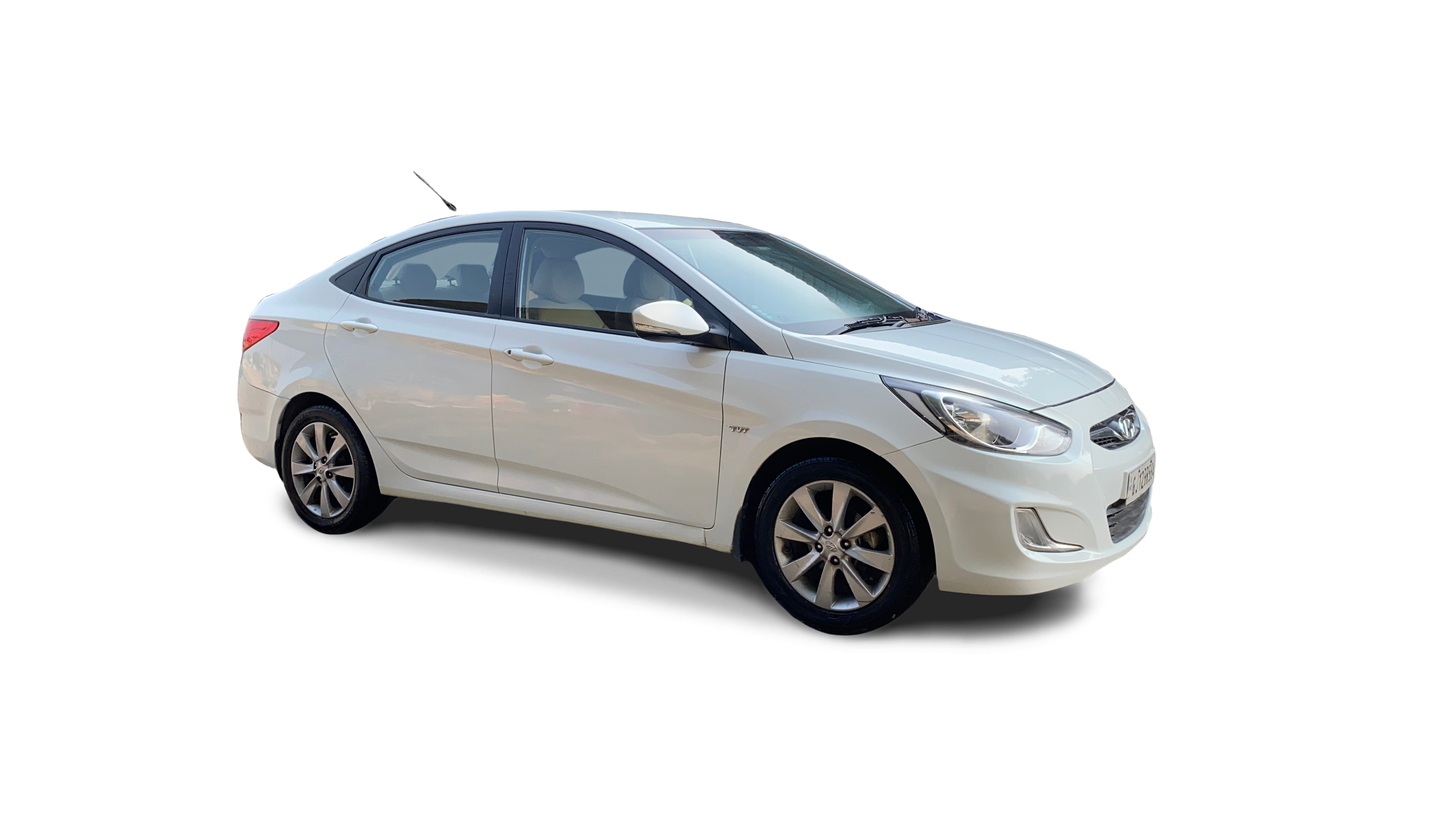 Hyundai Verna-img