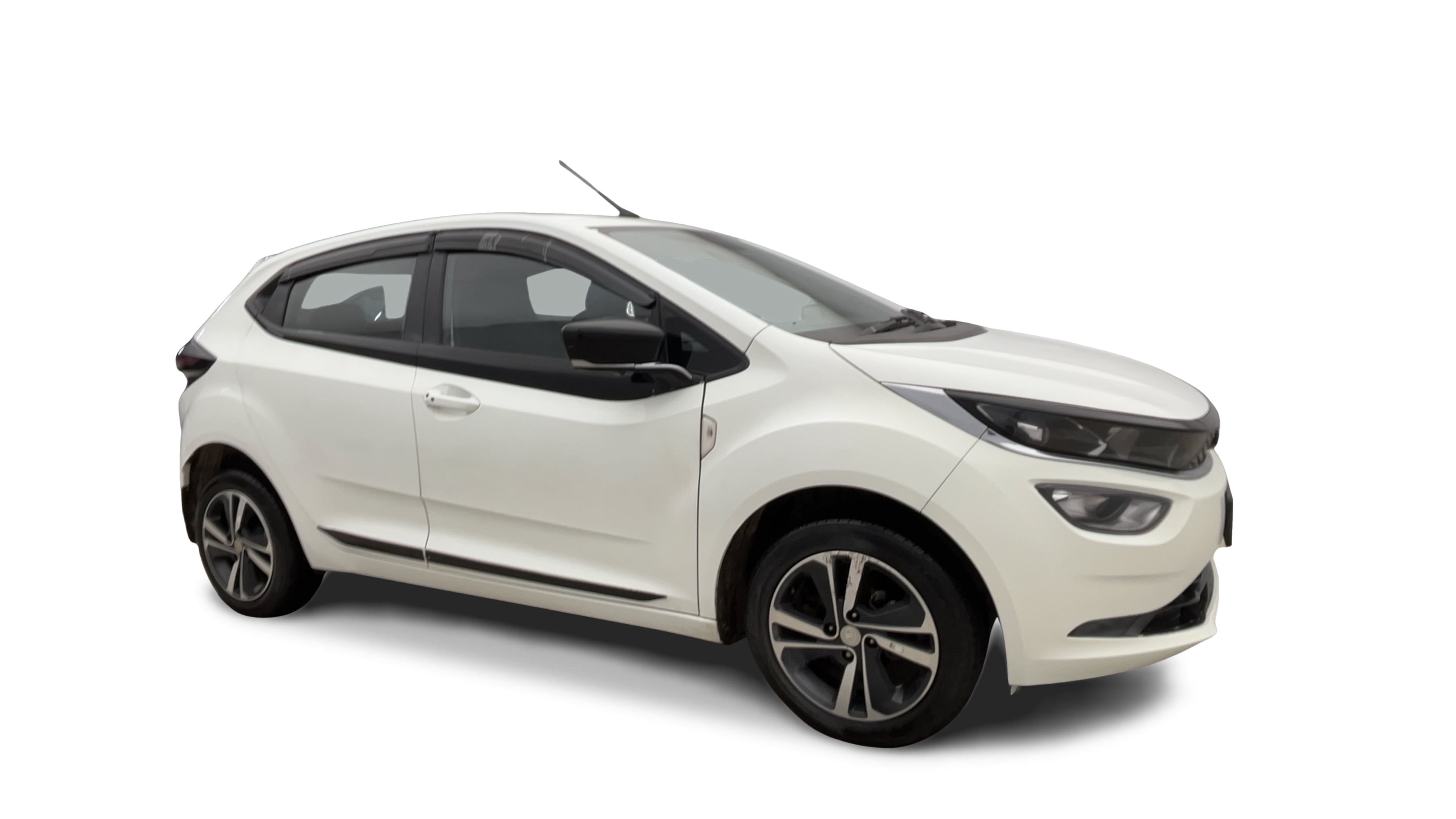 Tata ALTROZ-img