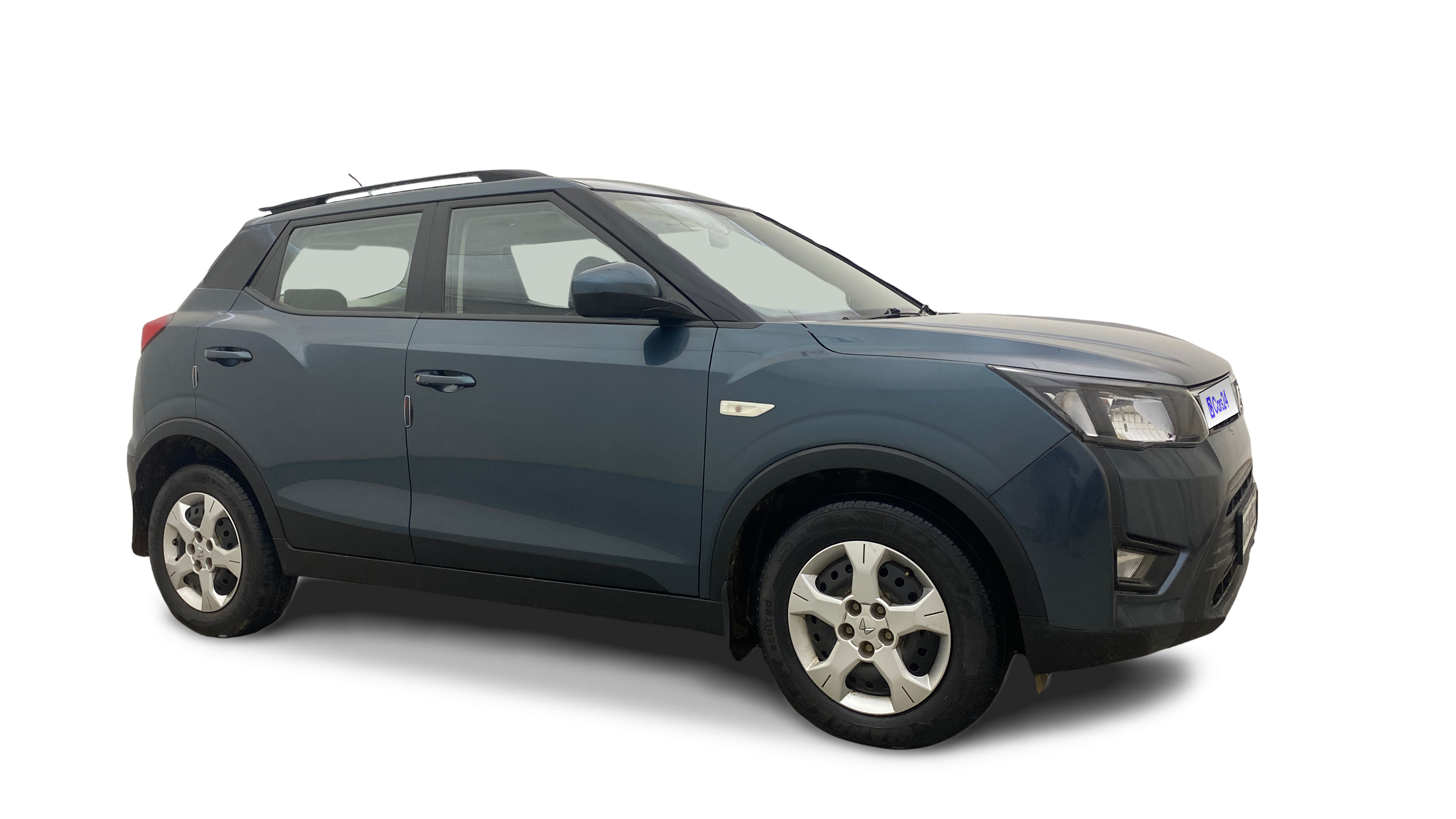 2023 Mahindra XUV300 - SUV - Diesel - Automatic - ₹8.70 lakh