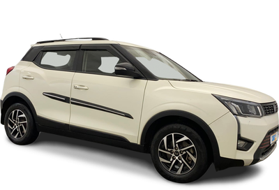 Mahindra XUV300-img