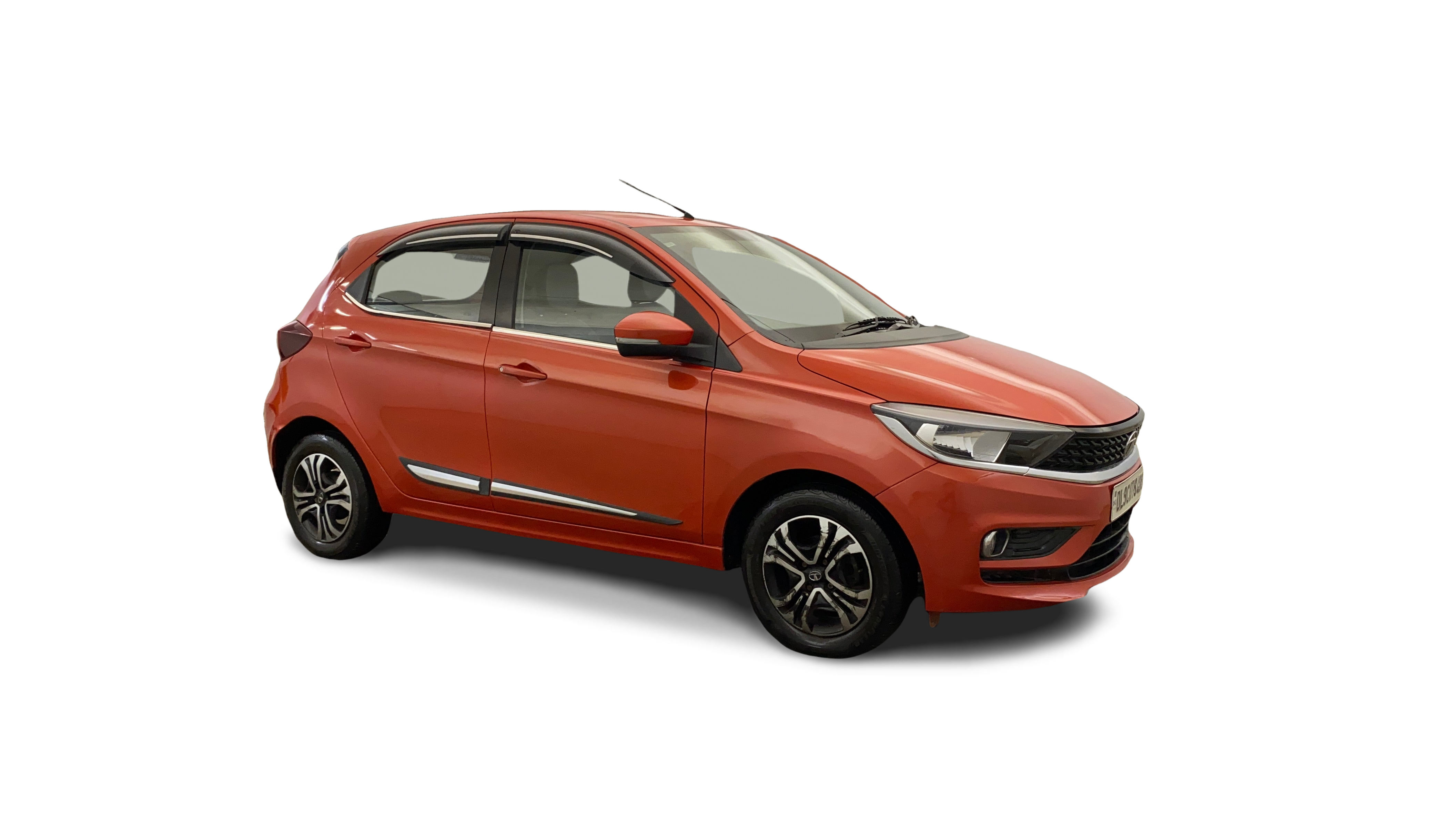 2020 Tata Tiago - Hatchback - Petrol - Manual - ₹3.90 lakh