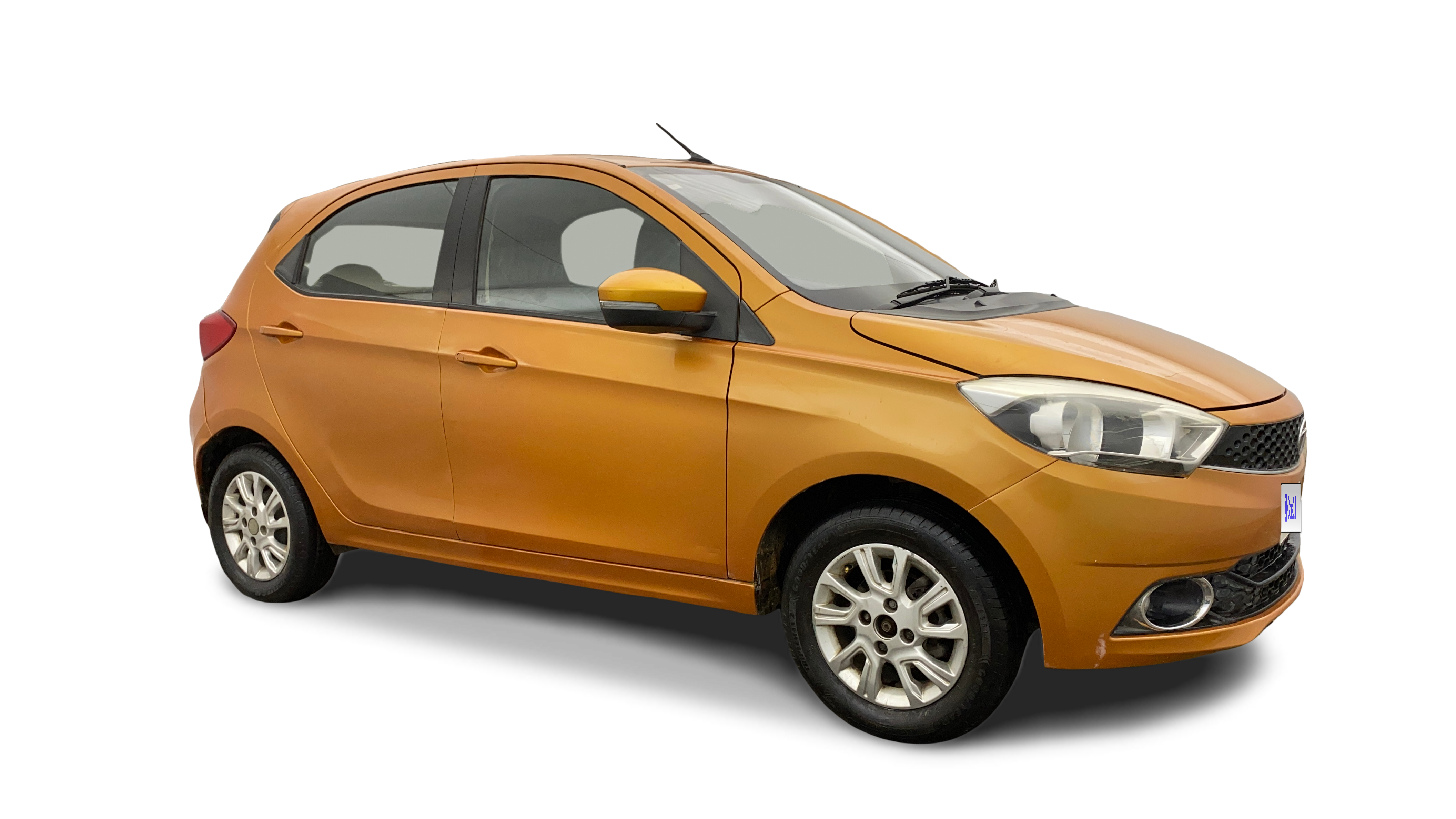2016 Tata Tiago - Hatchback - Petrol - Manual - ₹3.01 lakh