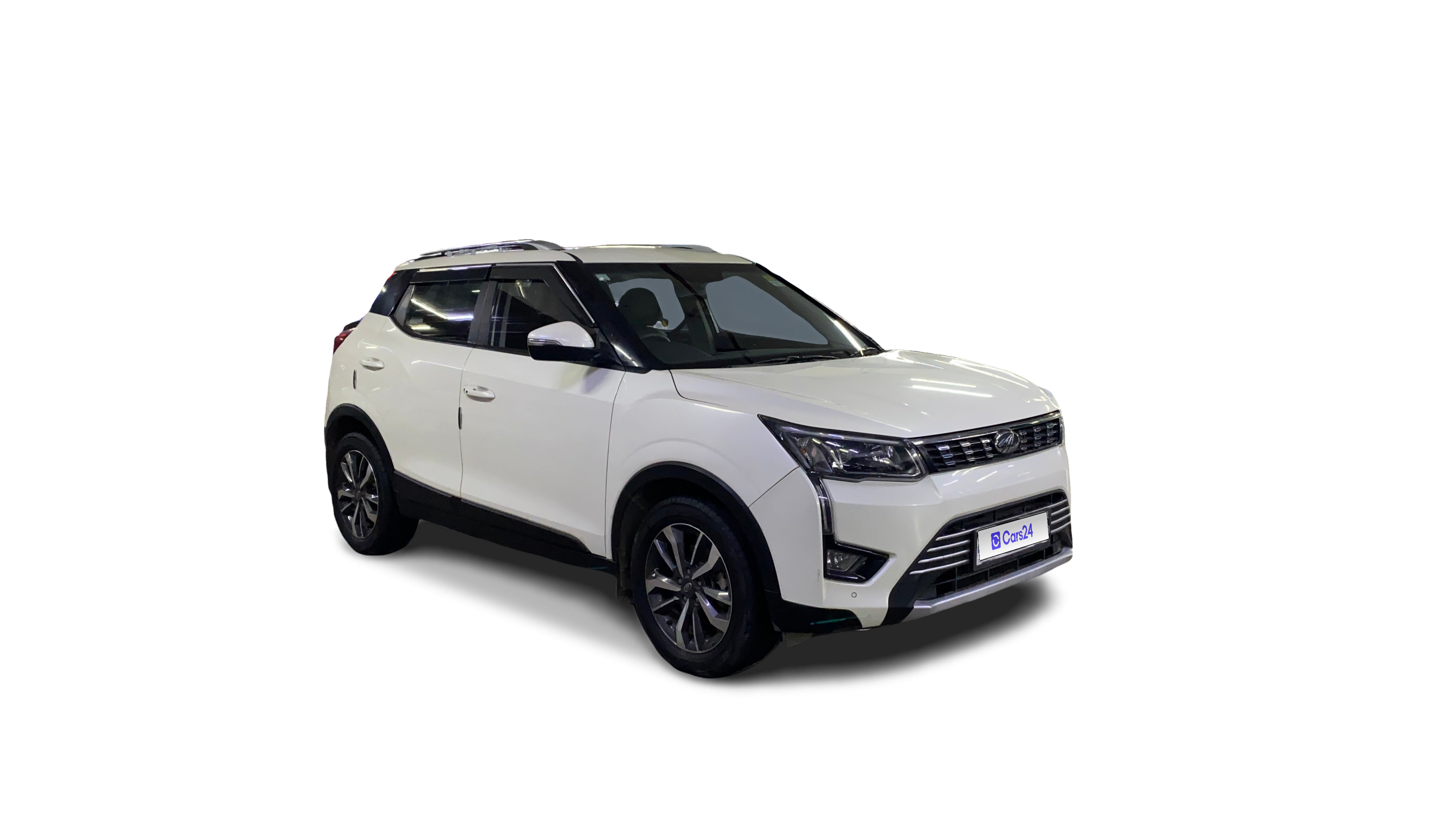 2020 Mahindra XUV300 - SUV - Diesel - Manual - ₹7.47 lakh