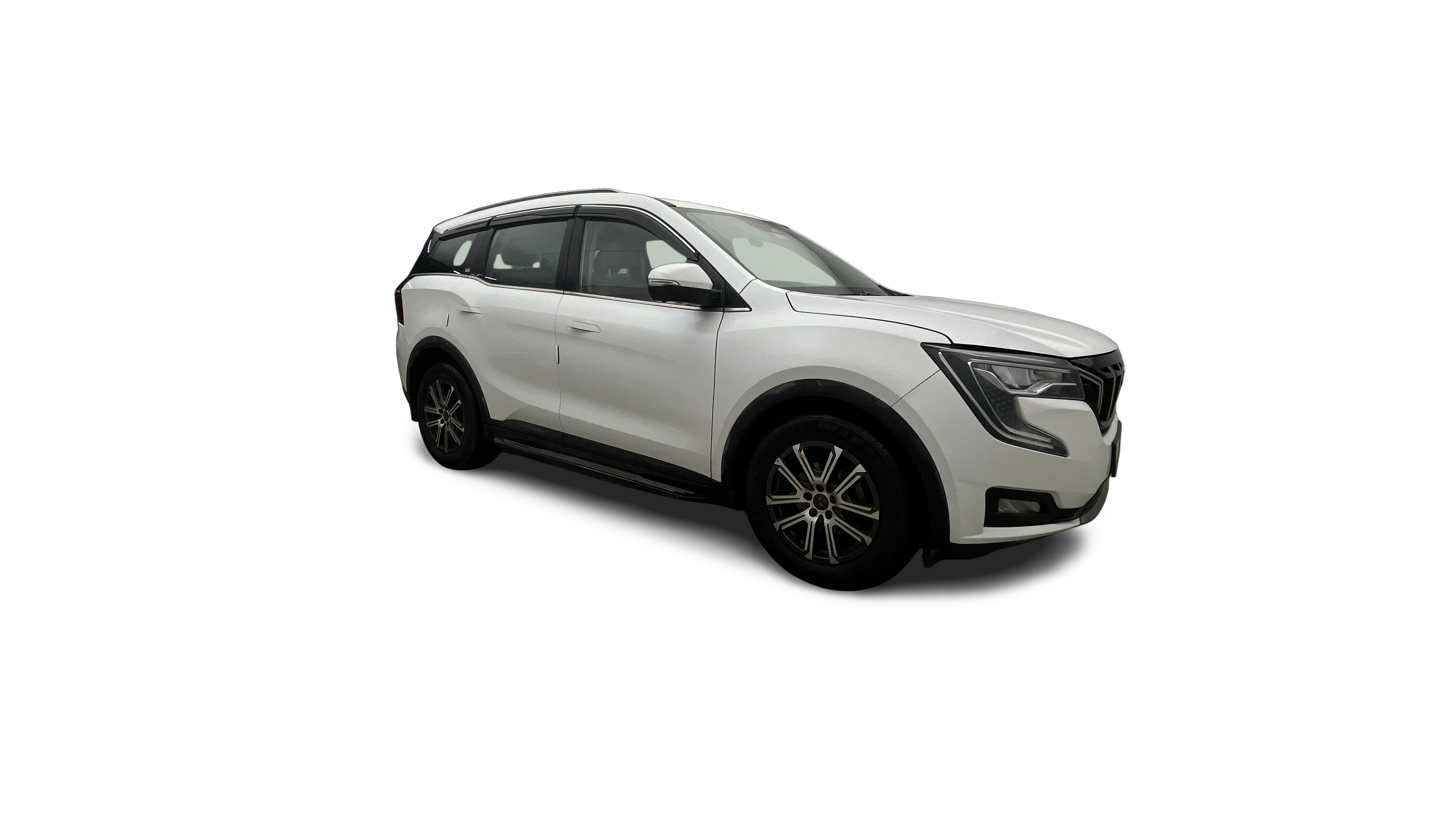 2022 Mahindra XUV700 - SUV - Petrol - Automatic - ₹15.85 lakh