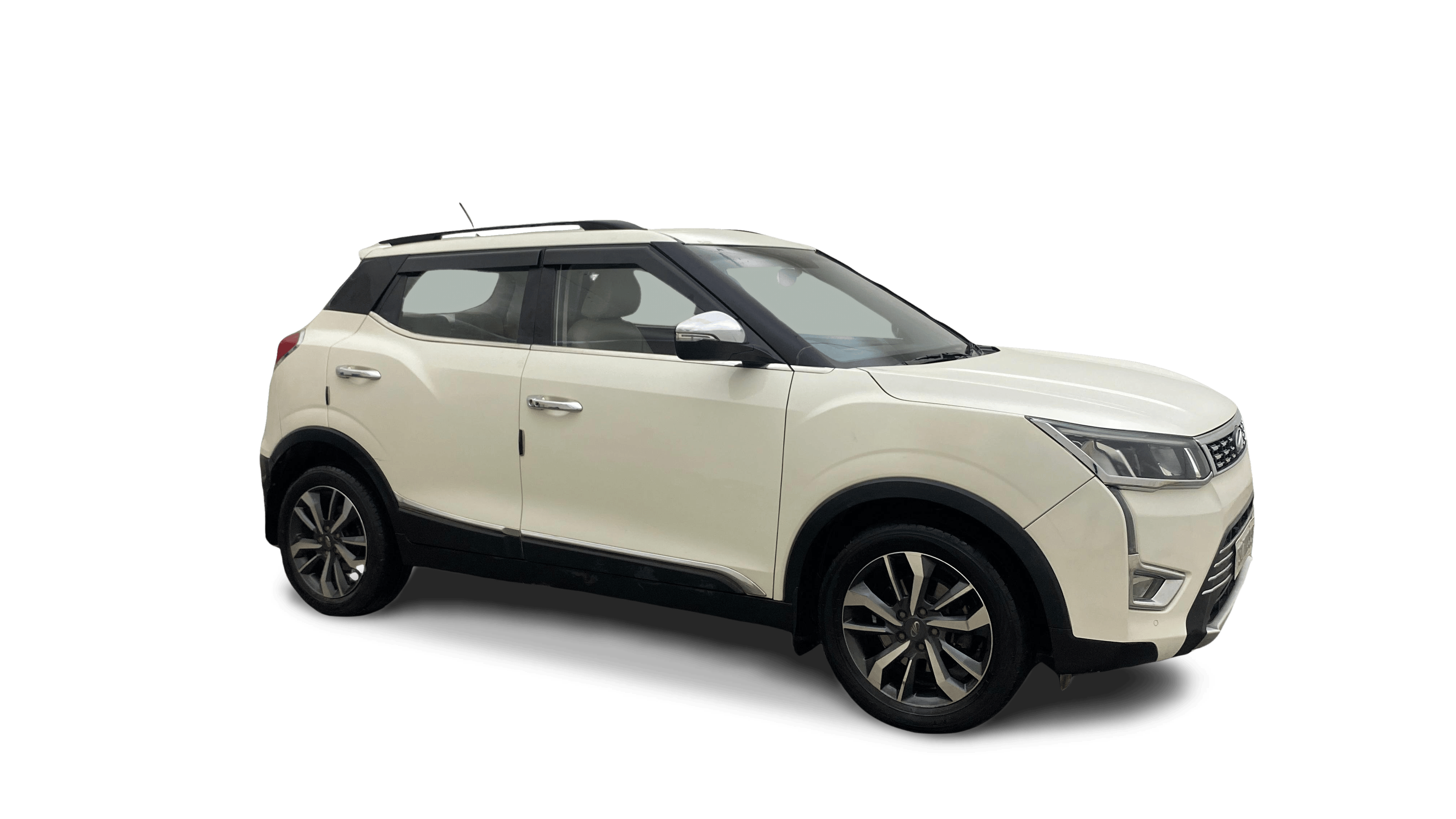 2021 Mahindra XUV300 - SUV - Diesel - Manual - ₹8.46 lakh