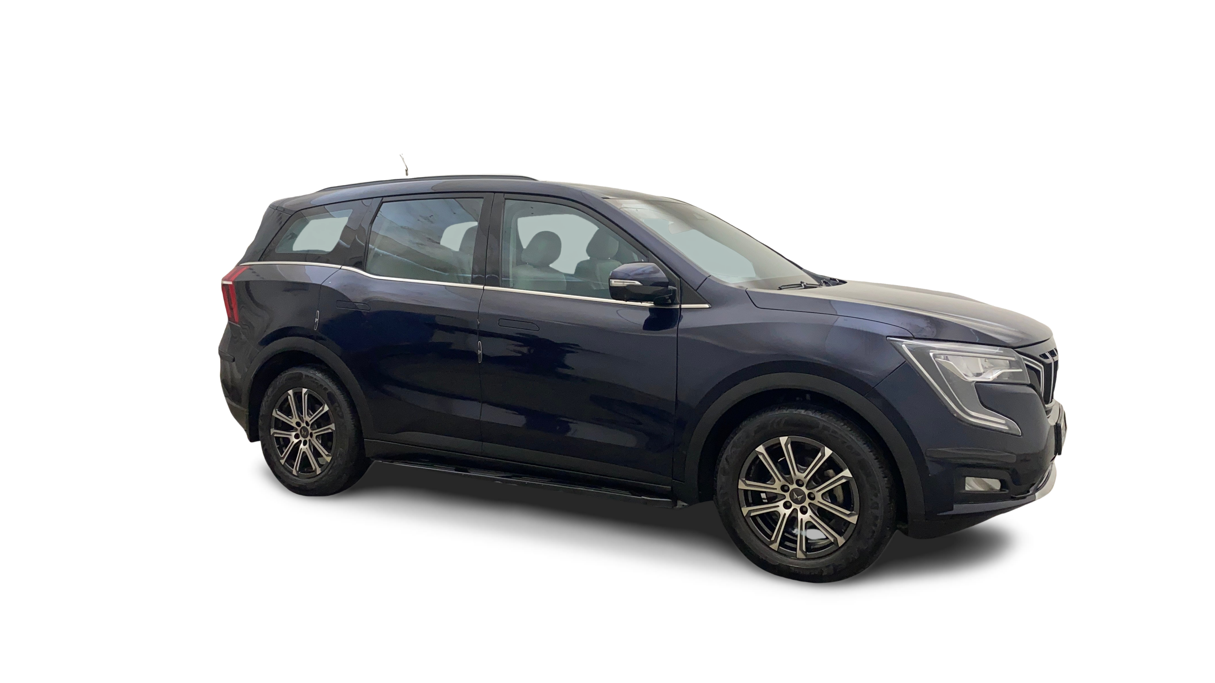 2023 Mahindra XUV700 - SUV - Petrol - Automatic - ₹18.84 lakh