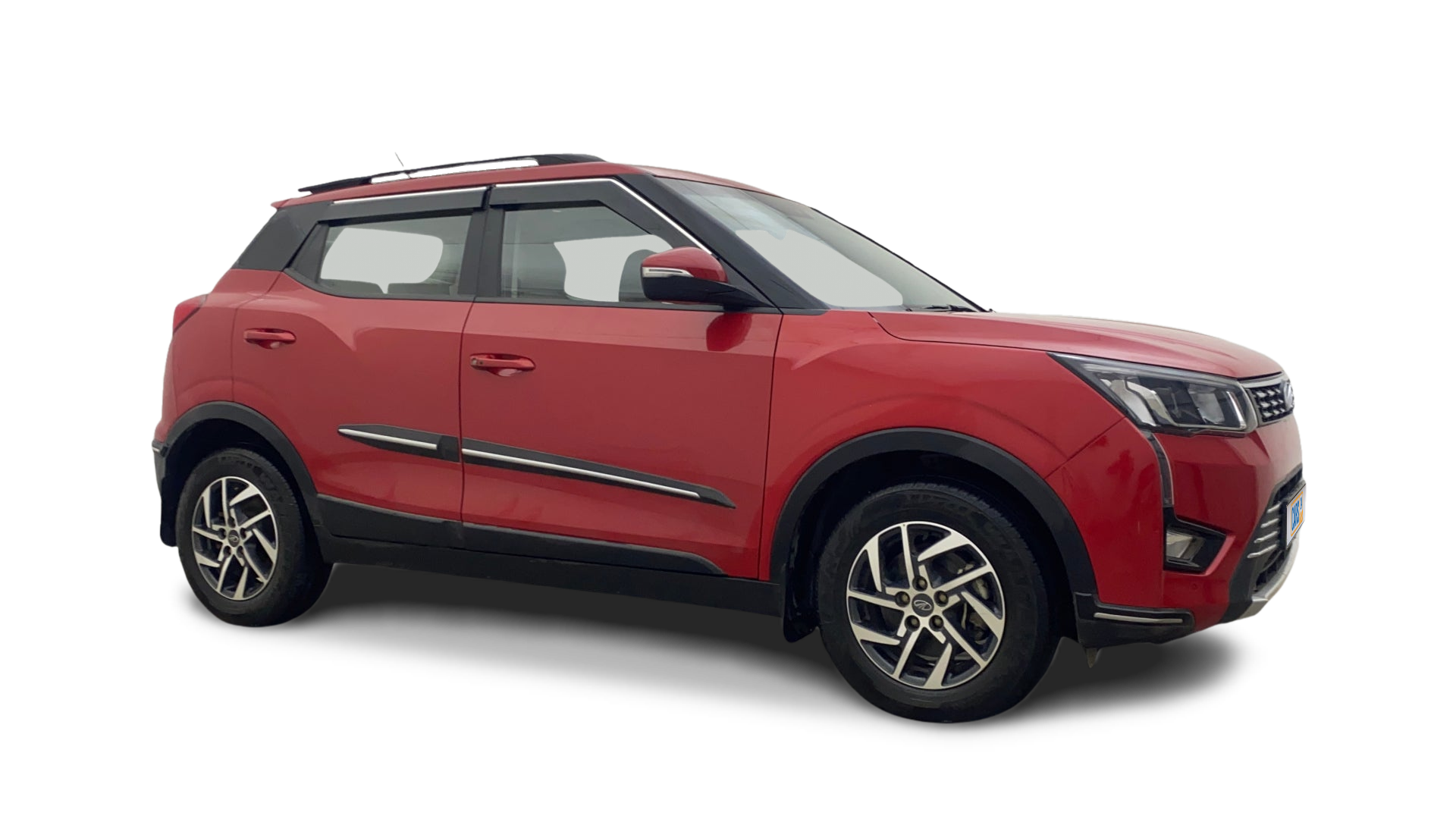 Mahindra XUV300-img