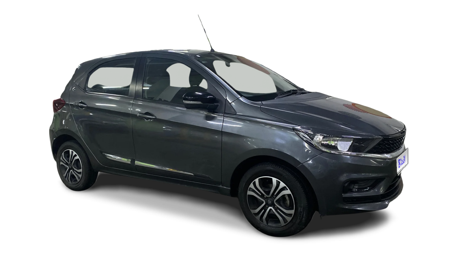 2024 Tata Tiago - Hatchback - Petrol - Automatic - ₹5.09 lakh