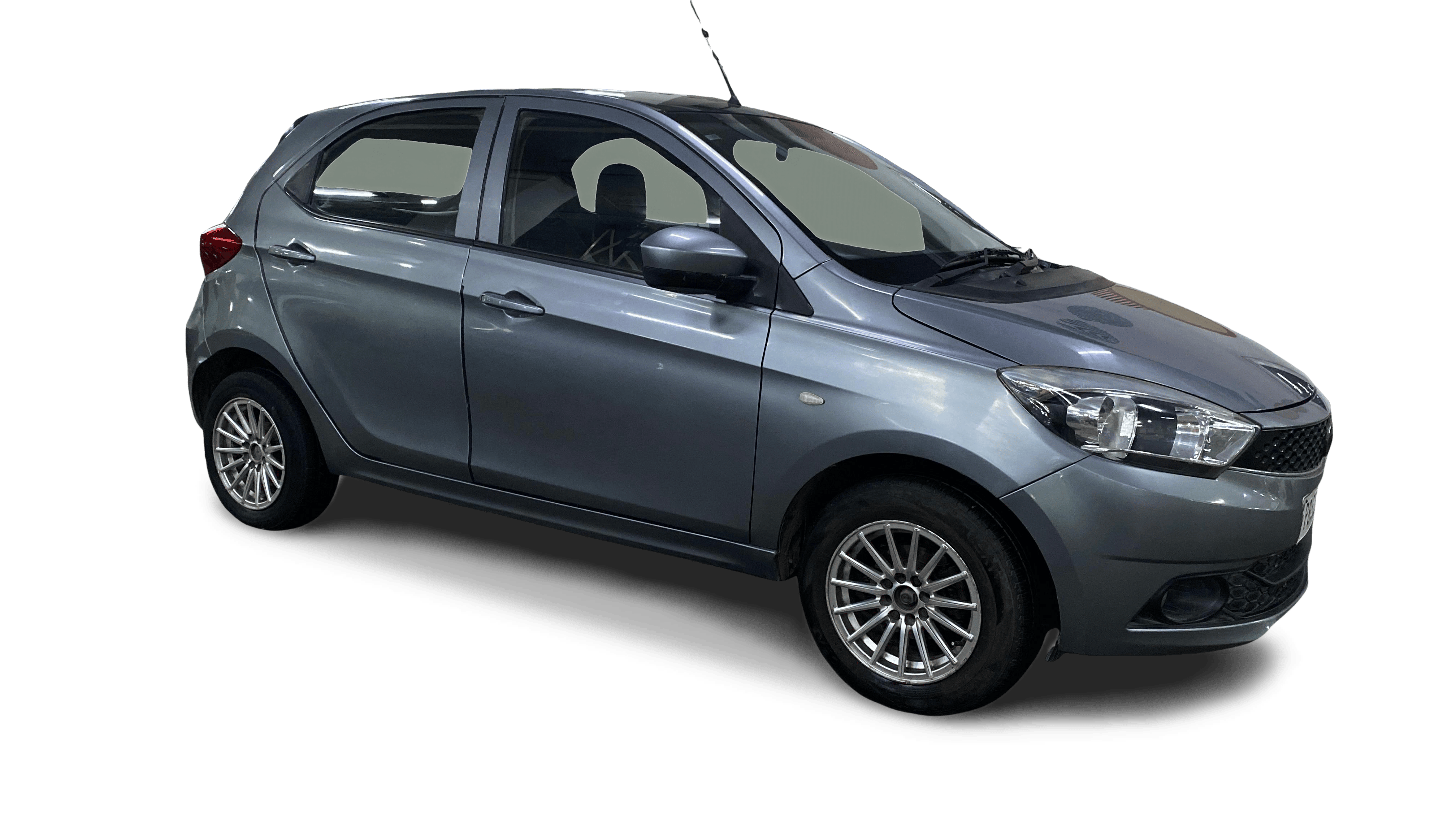 2019 Tata Tiago - Hatchback - CNG - Manual - ₹2.96 lakh
