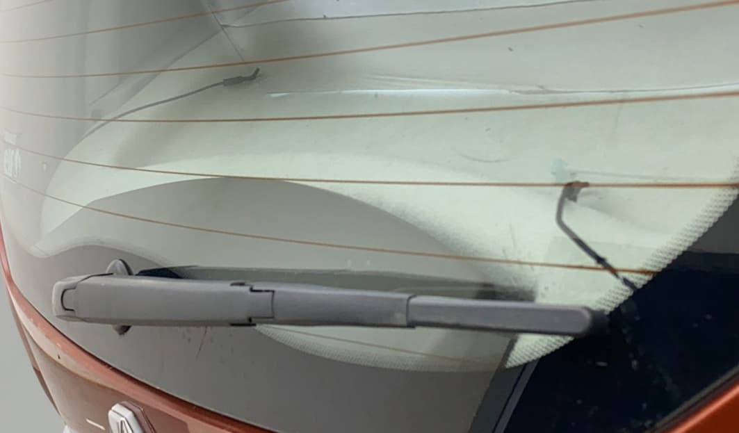 2018 Renault Duster 85 PS RXS MT DIESEL, Diesel, Manual, 1,09,227 km, Rear Wiper