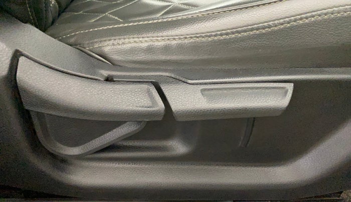 2019 KIA SELTOS HTK 1.5 PETROL, Petrol, Manual, 65,477 km, Driver Side Adjustment Panel