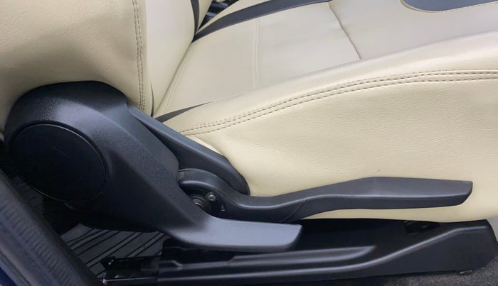 2021 Maruti Swift VXI, Petrol, Manual, 46,951 km, Driver Side Adjustment Panel