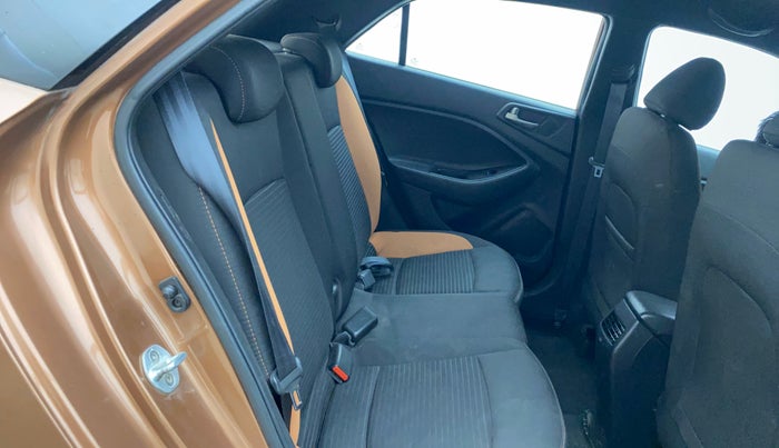 2016 Hyundai i20 Active 1.2 SX, Petrol, Manual, 55,255 km, Right Side Rear Door Cabin