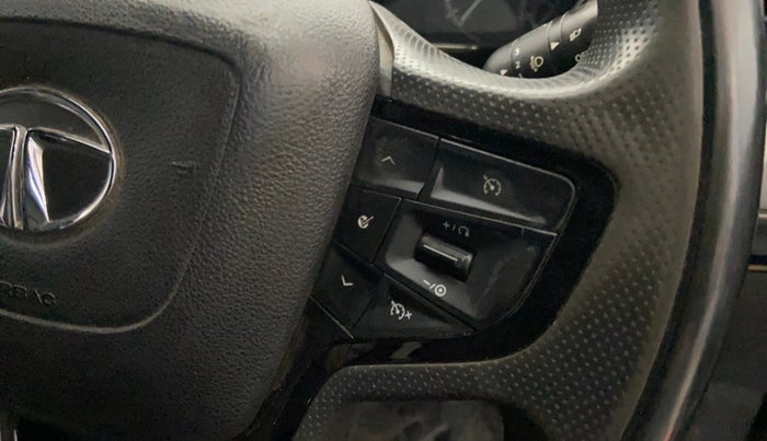 2022 Tata Safari XZ PLUS DARK EDITION, Diesel, Manual, 73,479 km, Adaptive Cruise Control