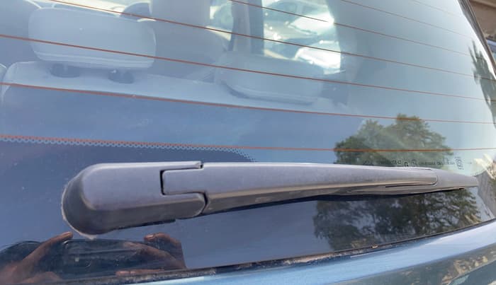 2021 Mahindra XUV300 W8 1.2 PETROL, Petrol, Manual, 58,969 km, Rear Wiper