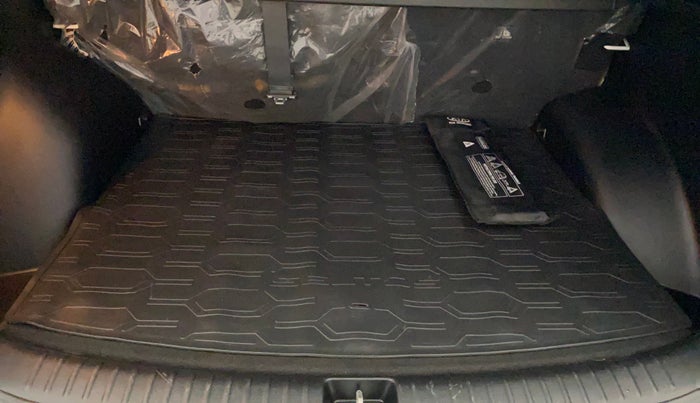 2020 KIA SELTOS HTX 1.5 PETROL, Petrol, Manual, 66,288 km, Boot Open Zoomed View