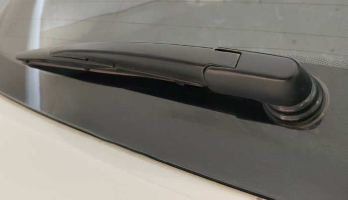 2020 Tata Harrier XZA PLUS 2.0L, Diesel, Automatic, 96,329 km, Rear Wiper