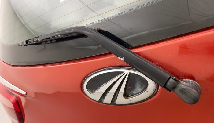 2016 Mahindra Kuv100 K6 PLUS D 5 STR, Diesel, Manual, 1,06,256 km, Rear Wiper