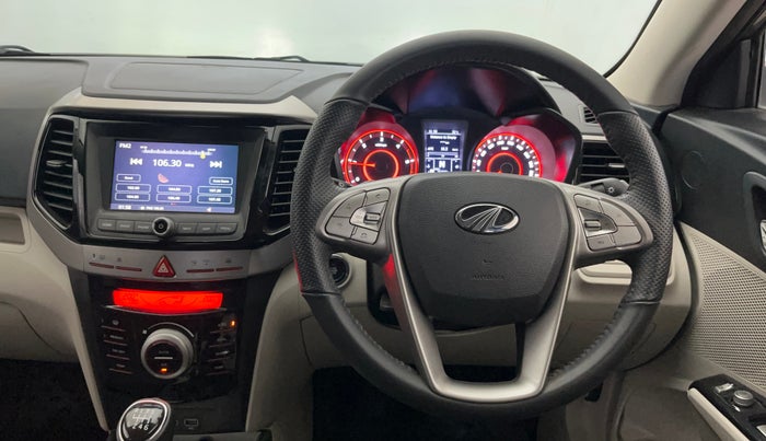 2022 Mahindra XUV300 W8 1.5 DIESEL, Diesel, Manual, 25,448 km, Steering Wheel Close Up