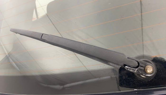 2020 Hyundai VENUE S 1.2, Petrol, Manual, 17,485 km, Rear Wiper