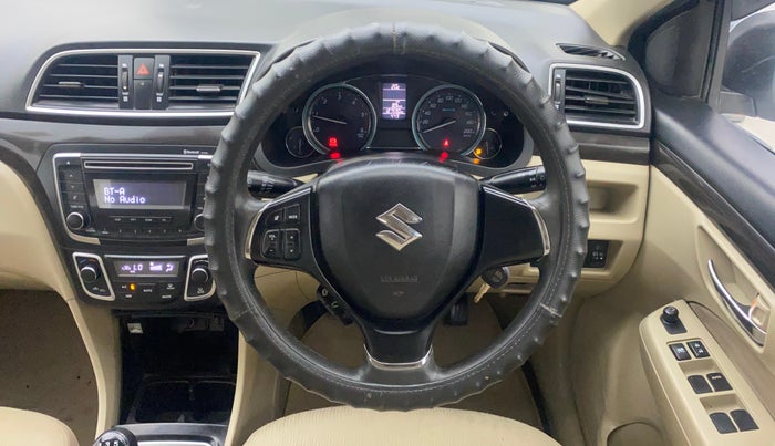 2015 Maruti Ciaz VDI+ SHVS, Diesel, Manual, 1,27,560 km, Steering Wheel Close Up