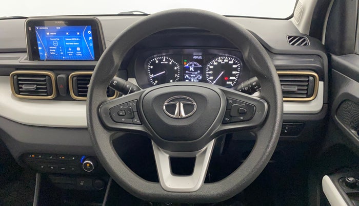 2023 Tata PUNCH ACCOMPLISHED AMT, Petrol, Automatic, 18,070 km, Steering Wheel Close Up
