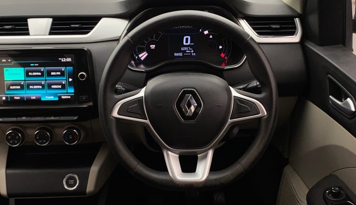 2020 Renault TRIBER RXZ, Petrol, Manual, 60,953 km, Steering Wheel Close Up