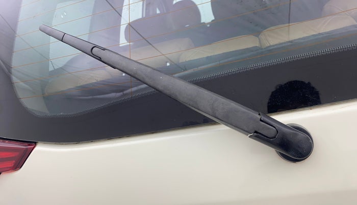 2020 Mahindra XUV500 W9, Diesel, Manual, 78,213 km, Rear Wiper