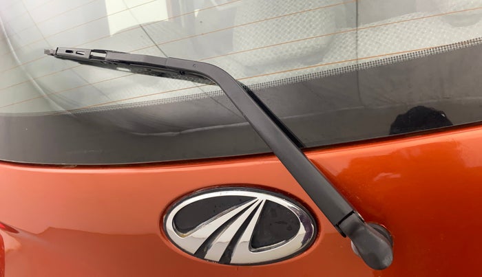 2016 Mahindra Kuv100 K6 6 STR, Petrol, Manual, 27,837 km, Rear Wiper