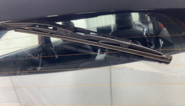 2023 Tata NEXON FEARLESS + S P MT, Petrol, Manual, 21,169 km, Rear Wiper