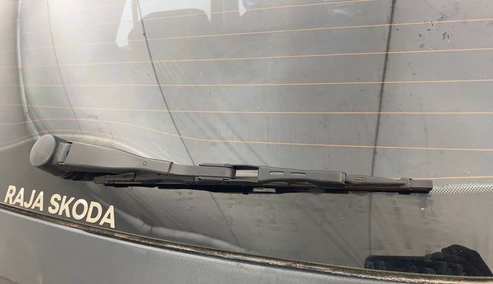 2023 Skoda KUSHAQ STYLE 1.0L TSI AT, Petrol, Automatic, 17,978 km, Rear Wiper