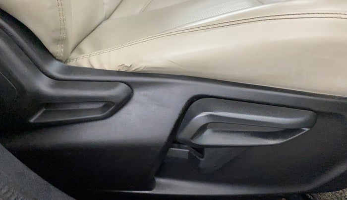 2020 Tata NEXON XZ PLUS PETROL, Petrol, Manual, 38,739 km, Driver Side Adjustment Panel