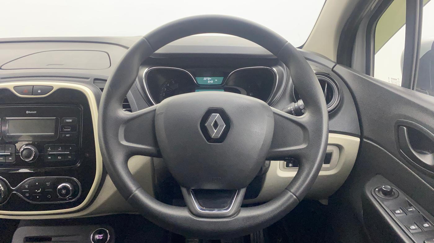 2018 Renault Captur RXE PETROL, Petrol, Manual, 22,704 km, Steering Wheel Close Up
