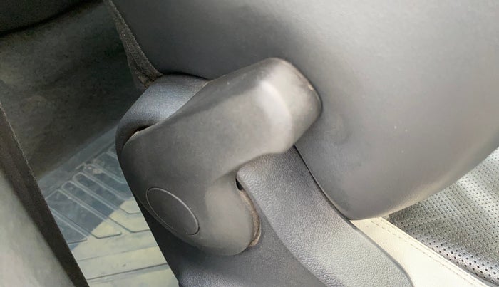 2021 Volkswagen TAIGUN TOPLINE 1.0 TSI AT, Petrol, Automatic, 53,910 km, Third Seat Row ( optional )