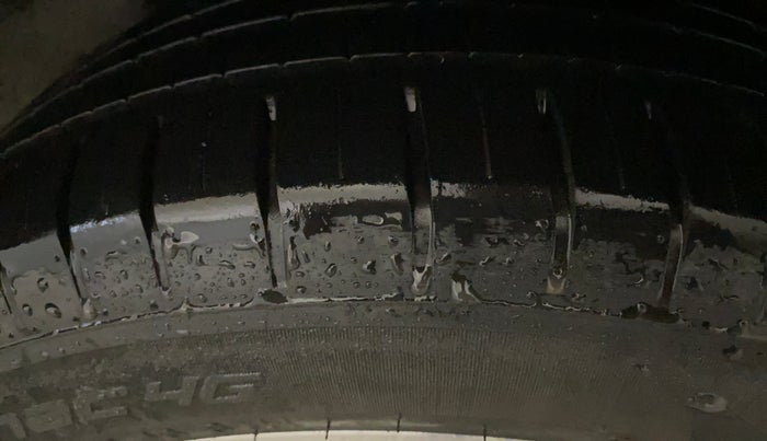 2014 Hyundai Elite i20 SPORTZ 1.2 (O), Petrol, Manual, 67,213 km, Left Rear Tyre Tread