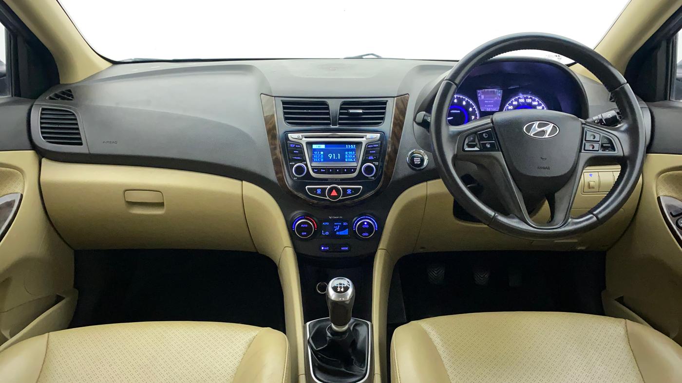 2015 Hyundai Verna 1.6 VTVT SX, Petrol, Manual, 58,144 km, Dashboard
