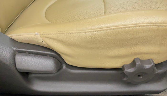 2015 Hyundai Verna 1.6 VTVT SX, Petrol, Manual, 58,144 km, Driver Side Adjustment Panel