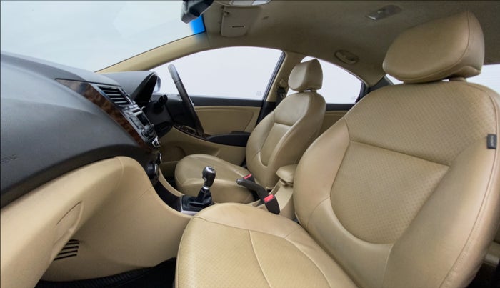 2015 Hyundai Verna 1.6 VTVT SX, Petrol, Manual, 58,144 km, Right Side Front Door Cabin