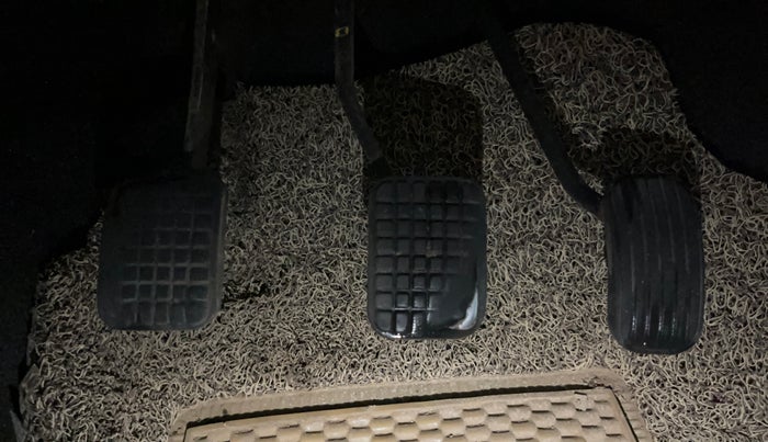 2018 Tata Tiago XT PETROL, Petrol, Manual, 72,573 km, Pedals