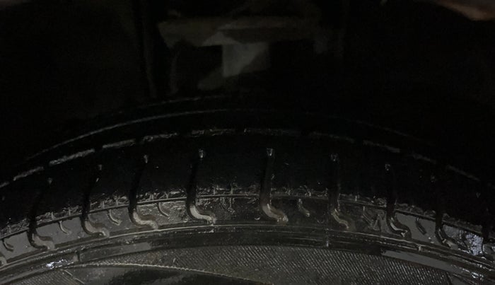 2018 Tata Tiago XT PETROL, Petrol, Manual, 72,573 km, Left Front Tyre Tread
