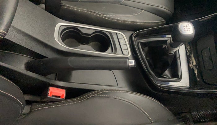 2020 MG HECTOR SHARP 2.0 DIESEL, Diesel, Manual, 1,25,669 km, Gear Lever