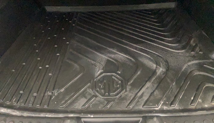 2020 MG HECTOR SHARP 2.0 DIESEL, Diesel, Manual, 1,25,669 km, Boot Inside